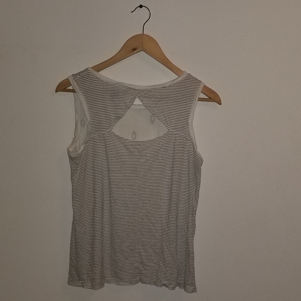 Mixed pattern top - Picture 2 of 2